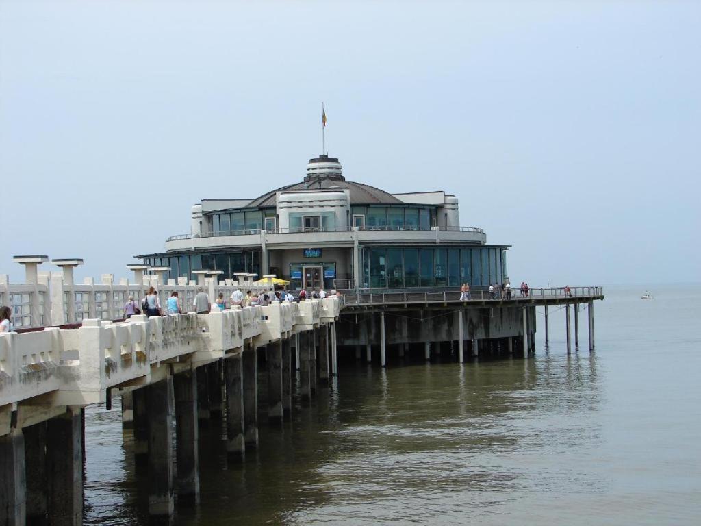 Luxurious Apartment With Sea View Blankenberge Exterior photo